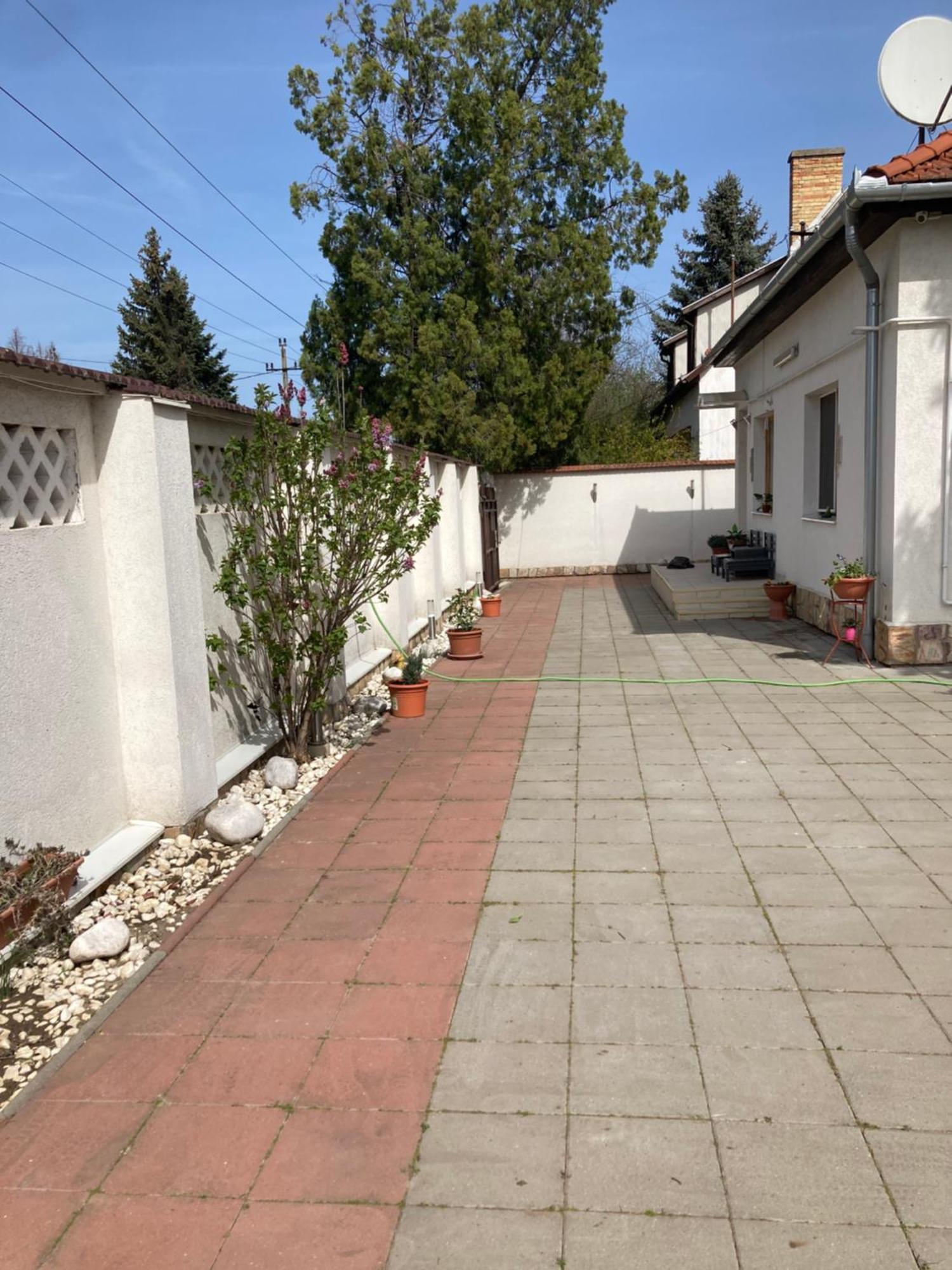 Tavaszpart Vendeghaz Apartment Szeged Exterior photo